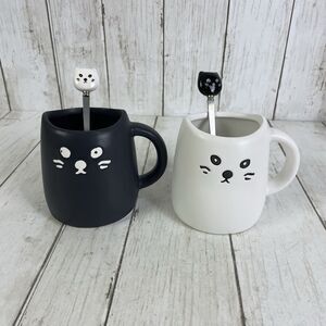 Cat Faced Mugs Black & White With Matching Spoons Matte Finish